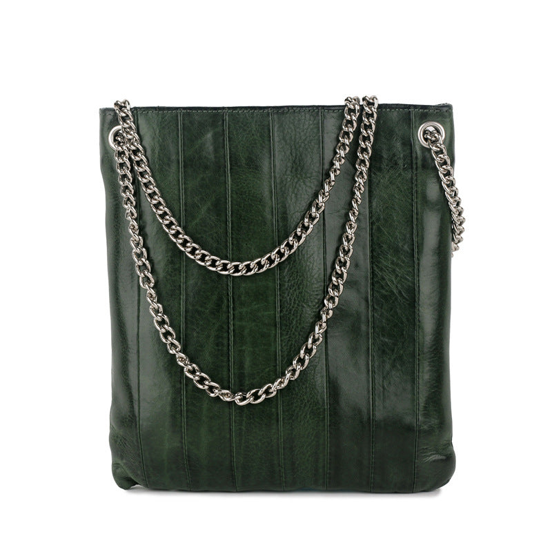 1017 leather chain shoulder bag