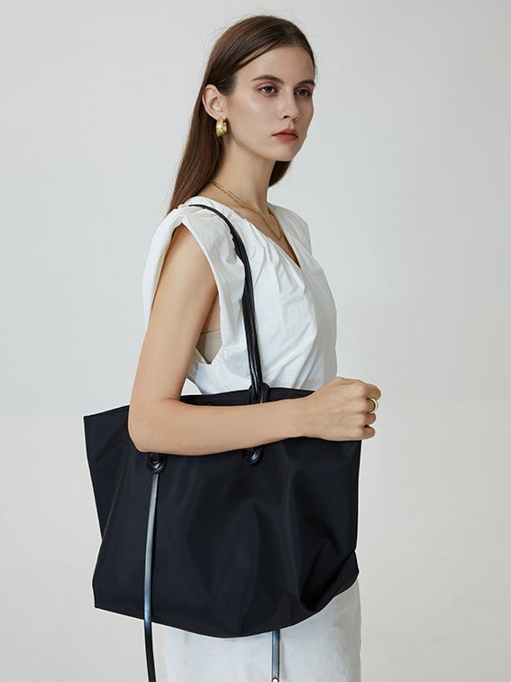 2343 waterproof large canvas handbag