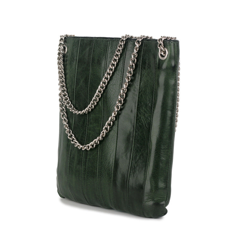 1017 leather chain shoulder bag