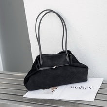 2680 vintage Large shoulder bag in suede