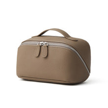 2747 genuine leather portable vanity