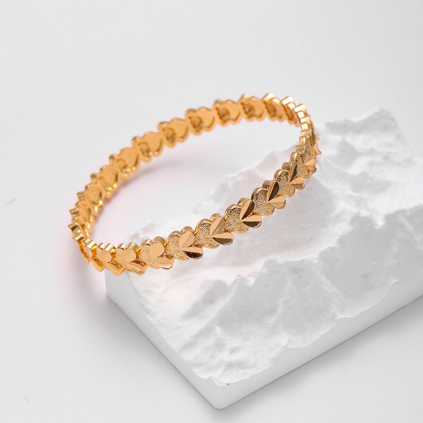 1591 gold plated bracelet