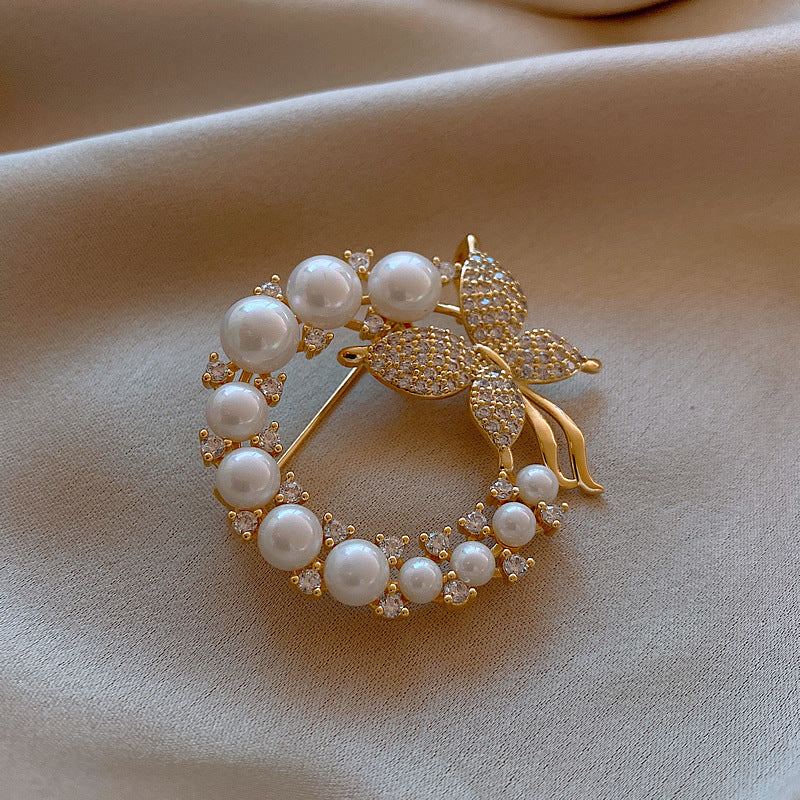 2822Fashion brooch