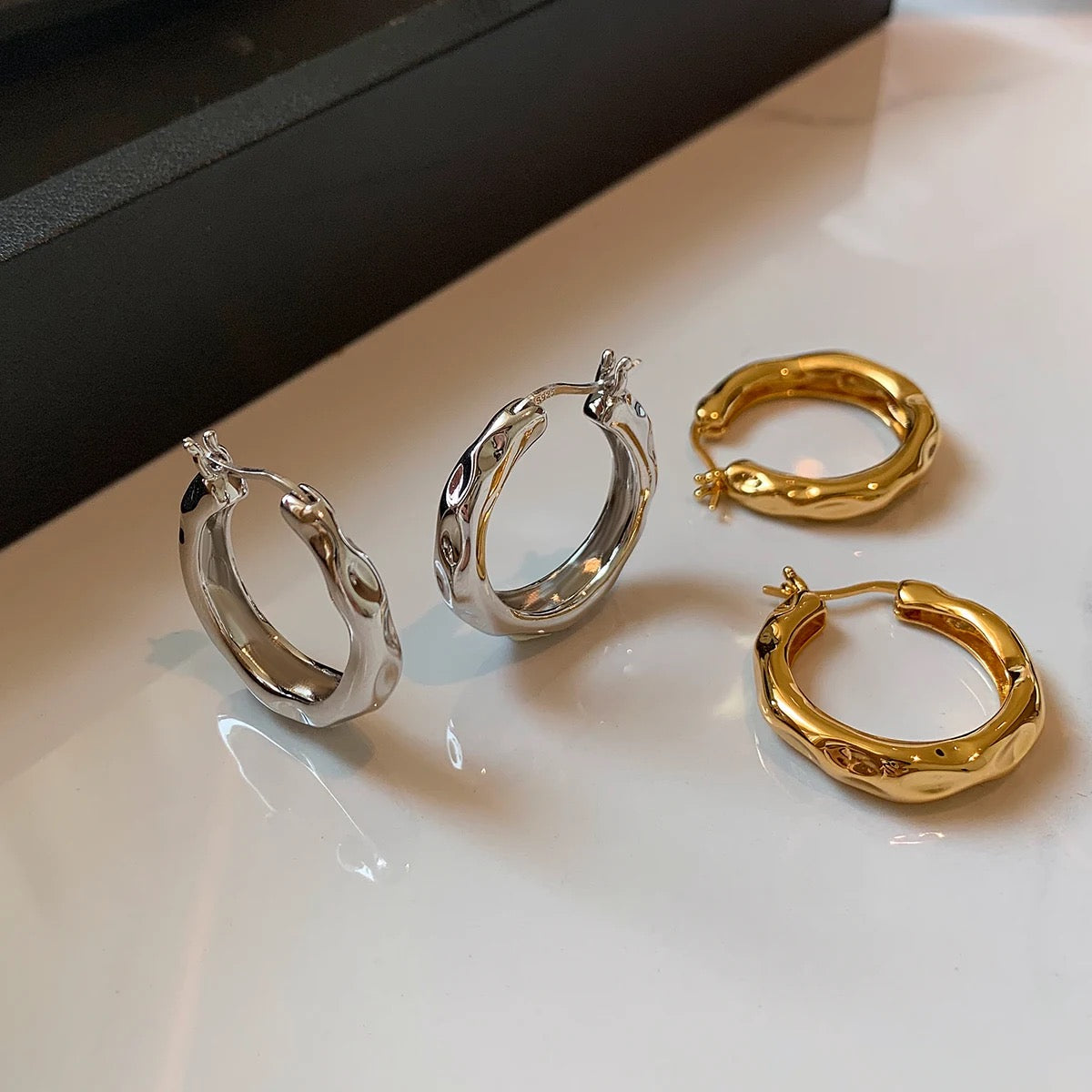 M1149 earrings