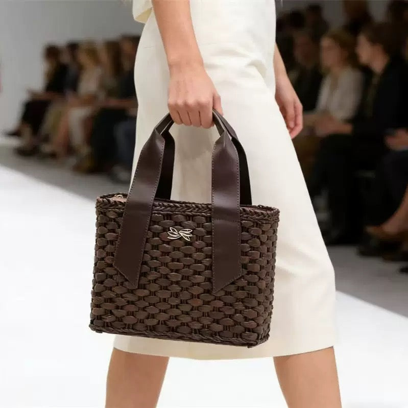 4294Fashion handbag
