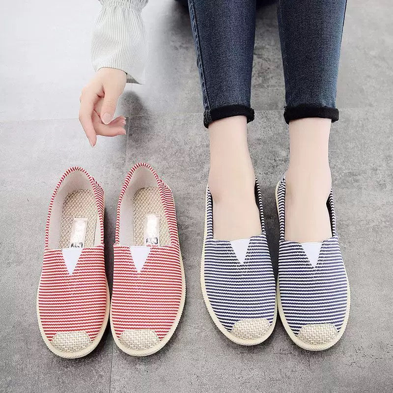 4582New canvas shoes