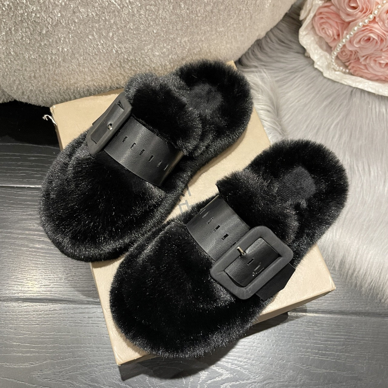 3239 Women‘s Fashion Slippers