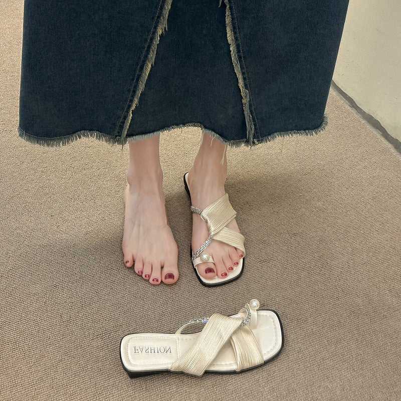 3918Women’s slippers