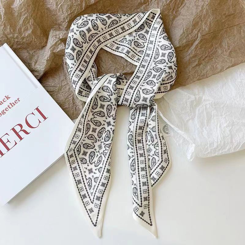 3192Woman silk scarf