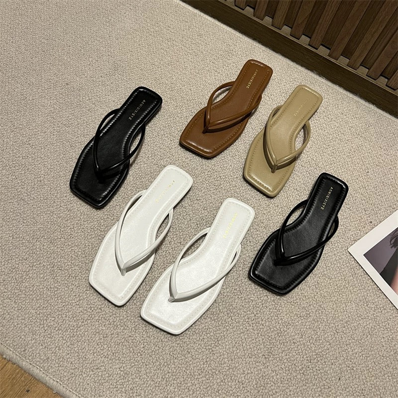 4363 classic flip flops