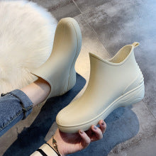 0813 fashion style women short rainboots