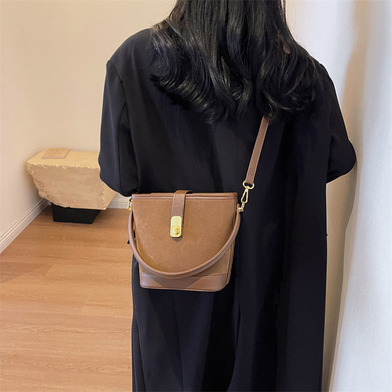3384New crossbody bag