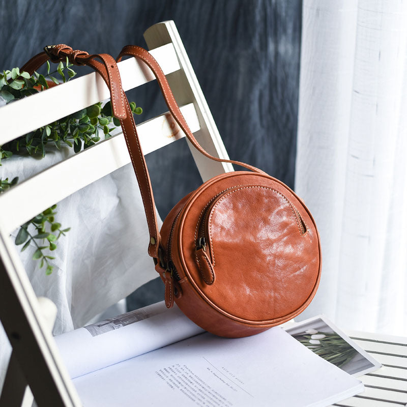 1635 round leather crossbody bag