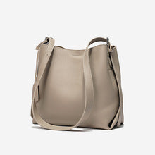 2246 classic leather bucket handbag