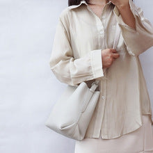 2246 classic leather bucket handbag