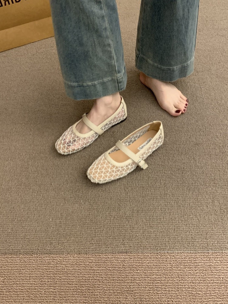 4208 Fashionable cut-out flats