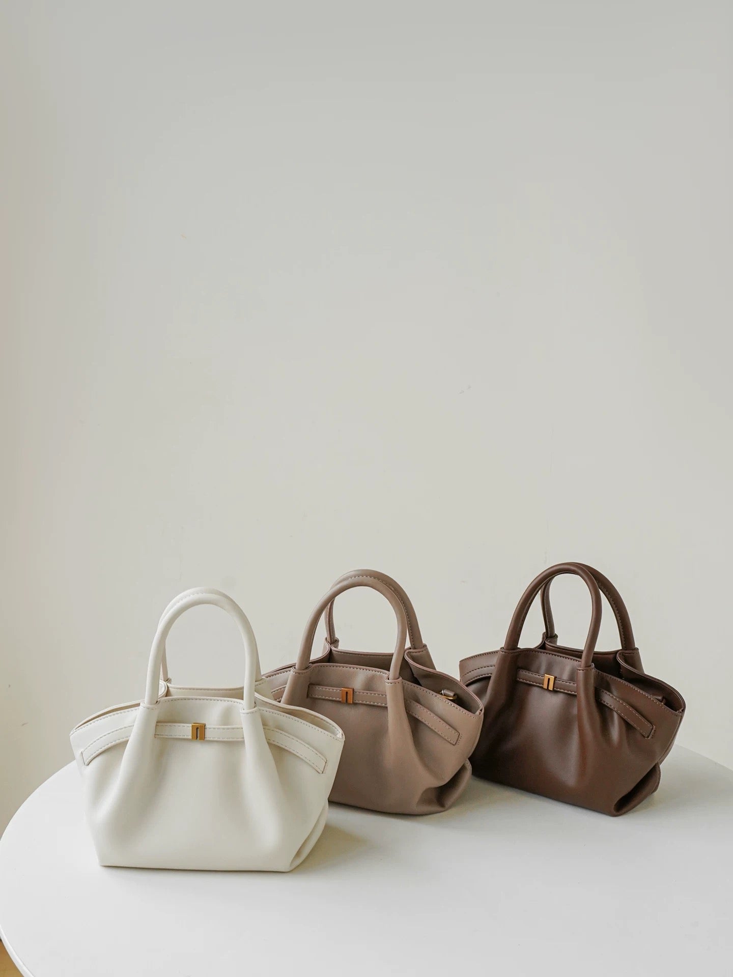 4441 genuine leather handbag