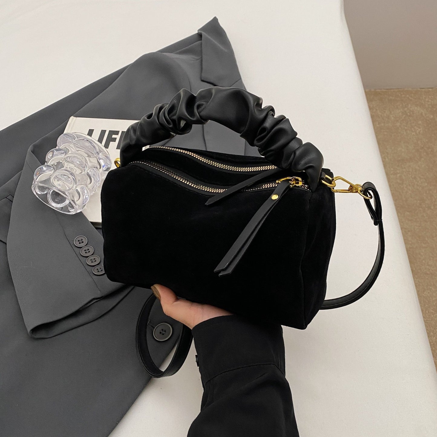 3497New crossbody bag