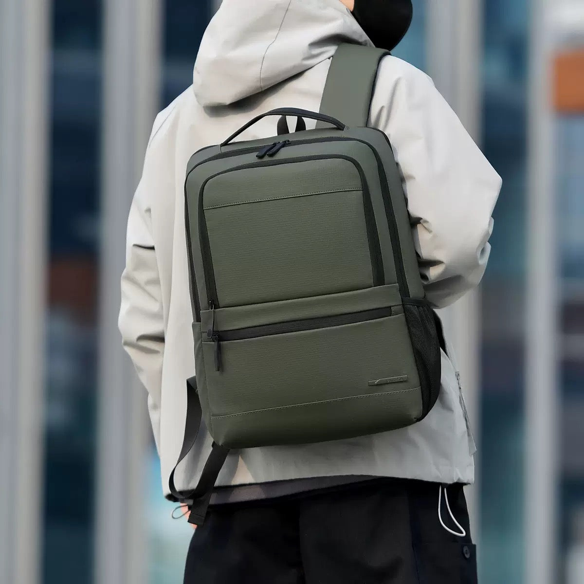 4707Leather backpack