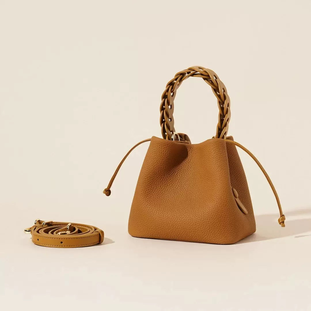4901New handbag