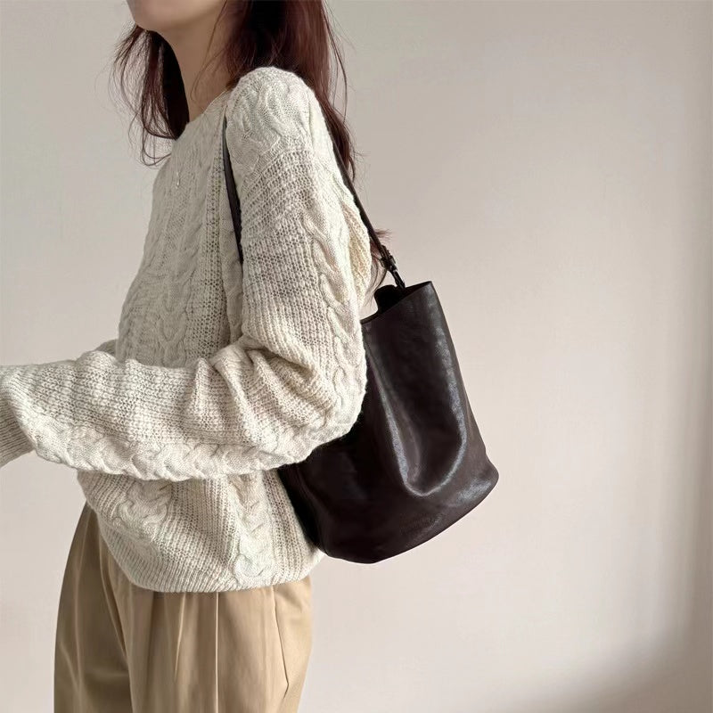 2004 string bucket handbag