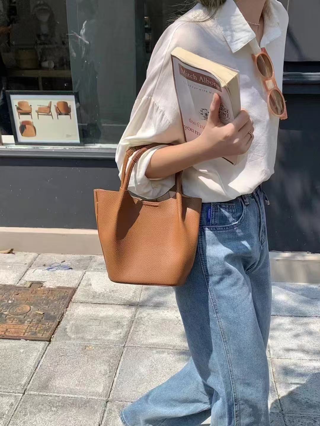 2592 Ladies Fashion Handbag