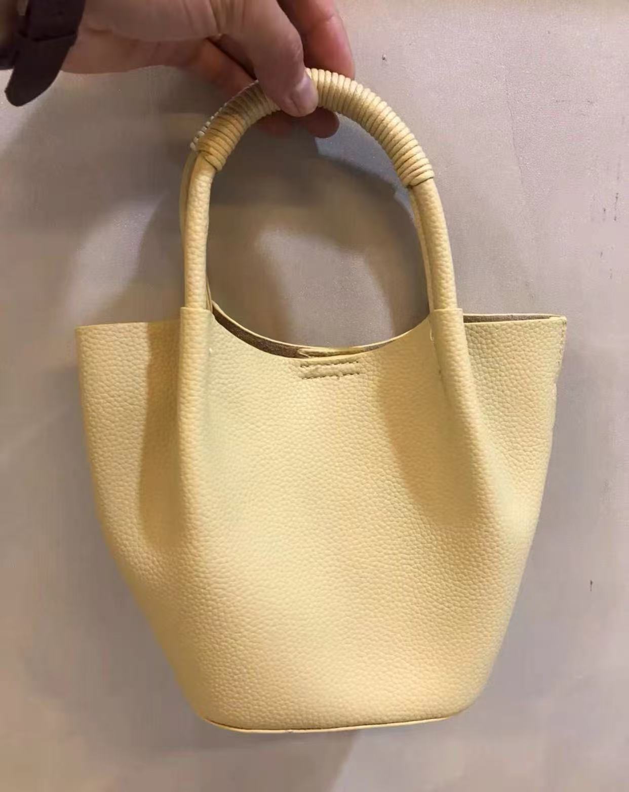 2592 Ladies Fashion Handbag