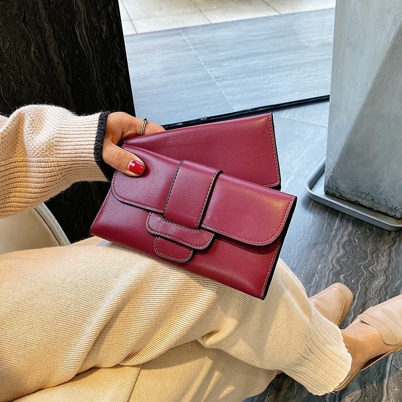3895 Fashionable Spacious Wallet