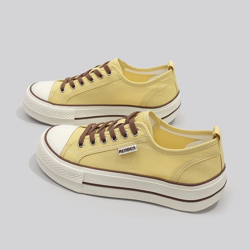 4895 canvas sneaker