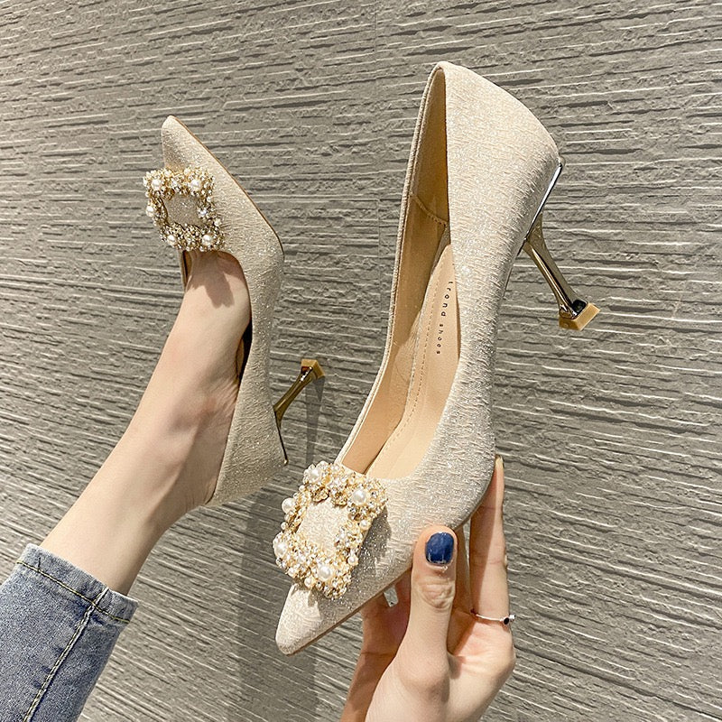 3266 High heels with diamonds