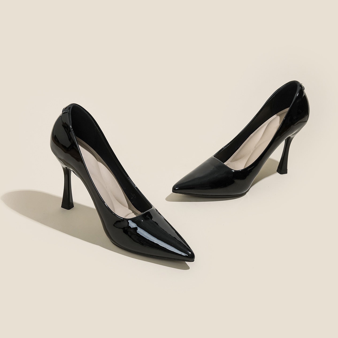 4069 pointed-toe stiletto heels