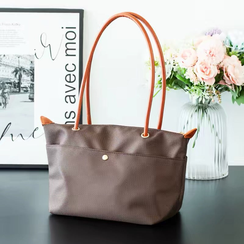 5197 nylon handbag