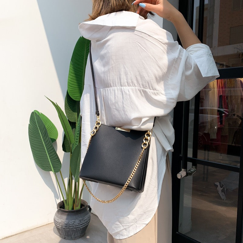 4235 Women's fashion crossbody bag