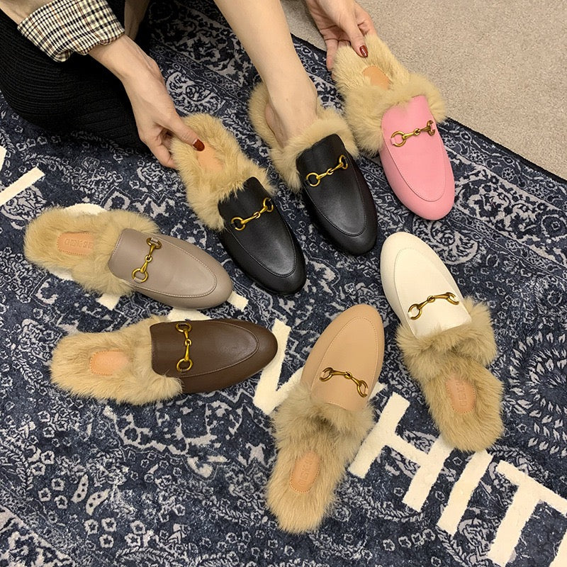 3891 Fashion Flat Plush Slip-On Slippers
