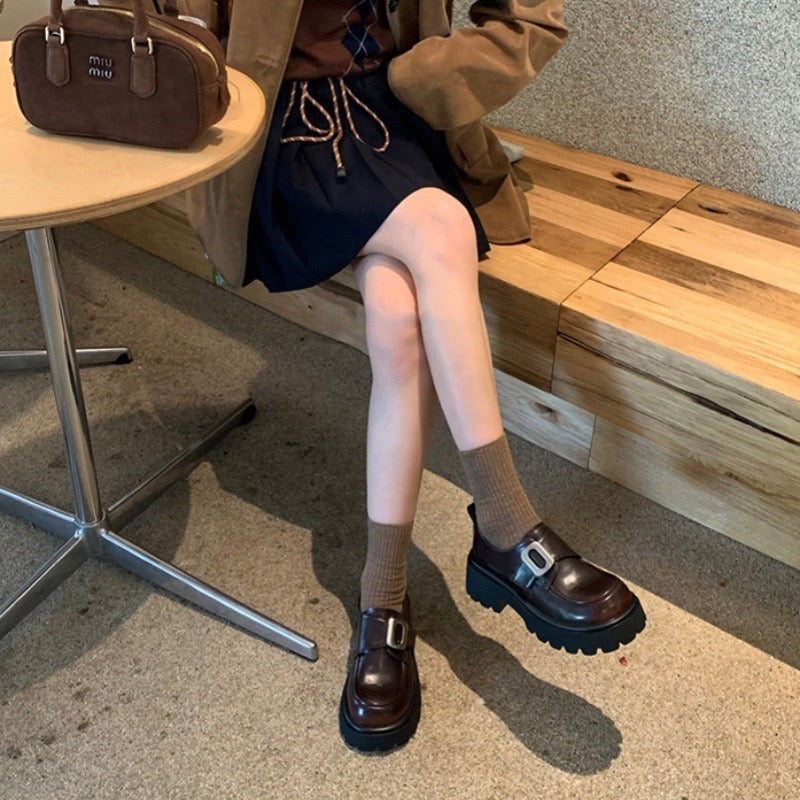 4217 Fashionable platform loafers