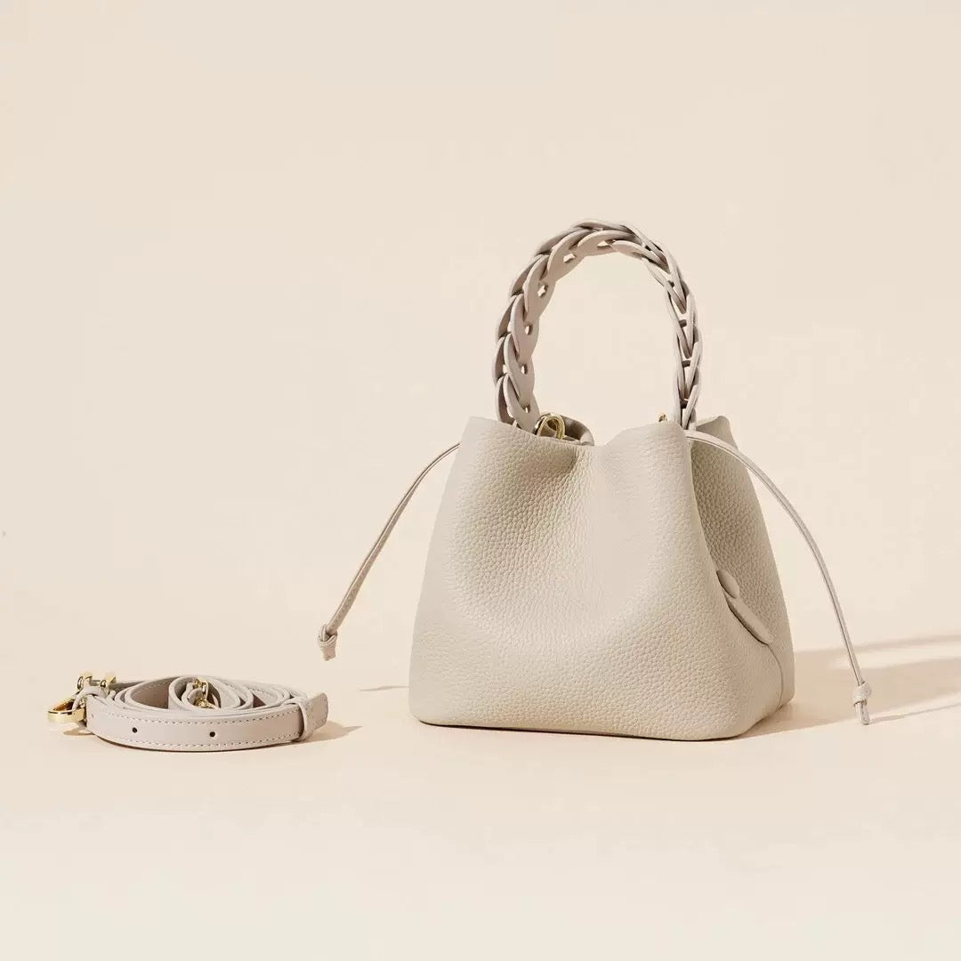 4901New handbag