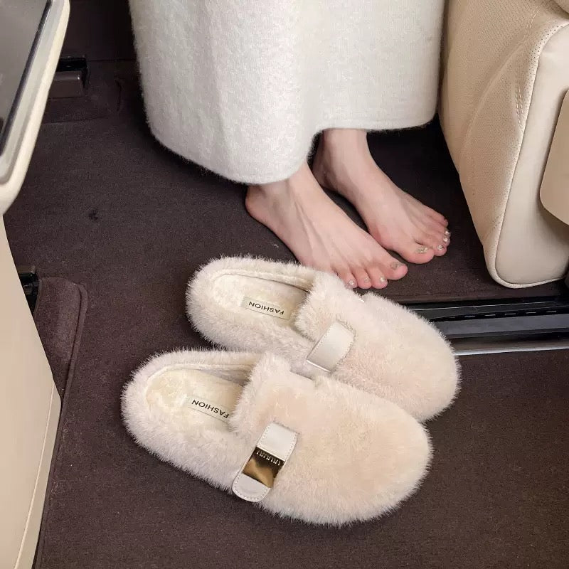 4186fashion slippers
