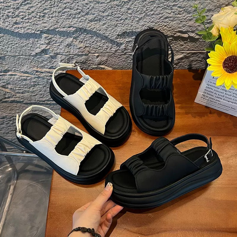 4757New casual slippers