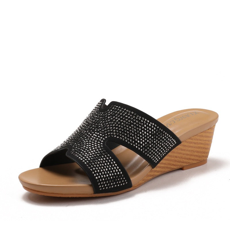 3739 Stylish Slippers for Women