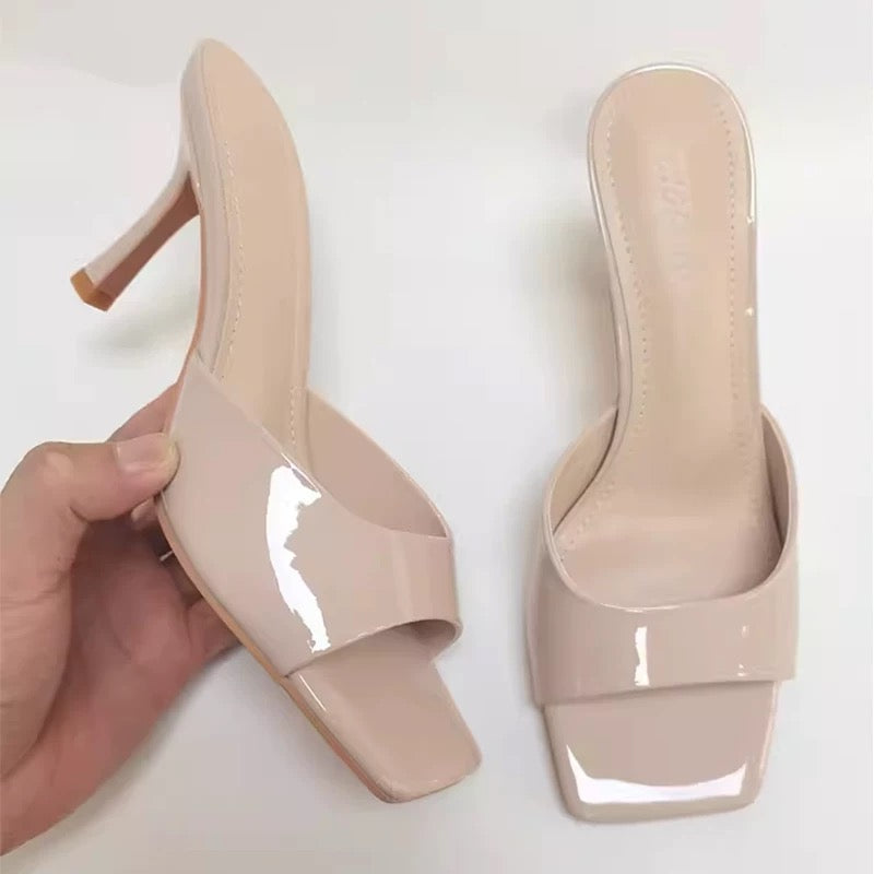 4550 summer patent leather pump