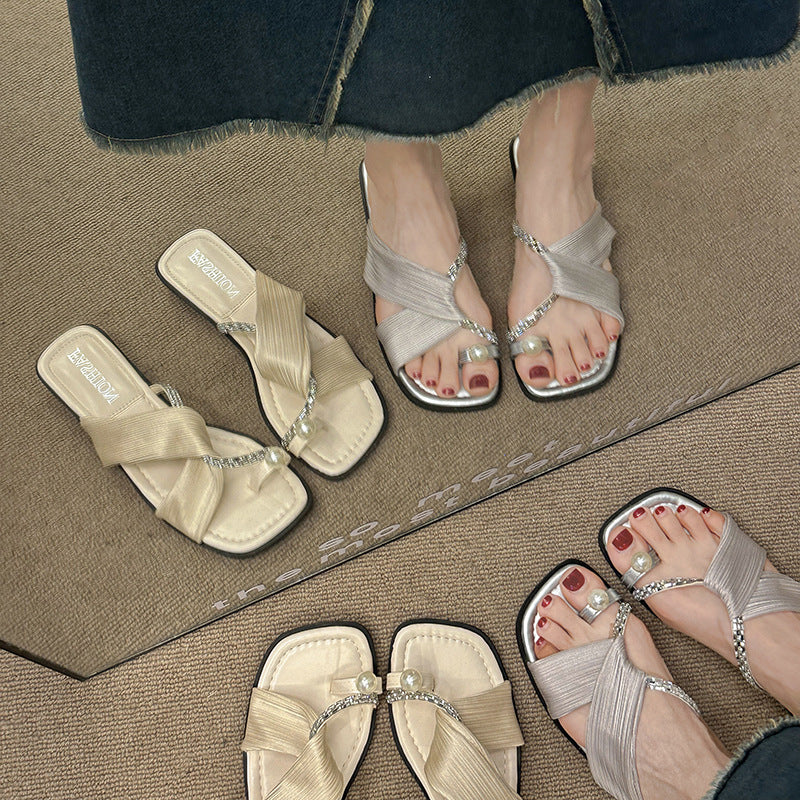 3918Women’s slippers