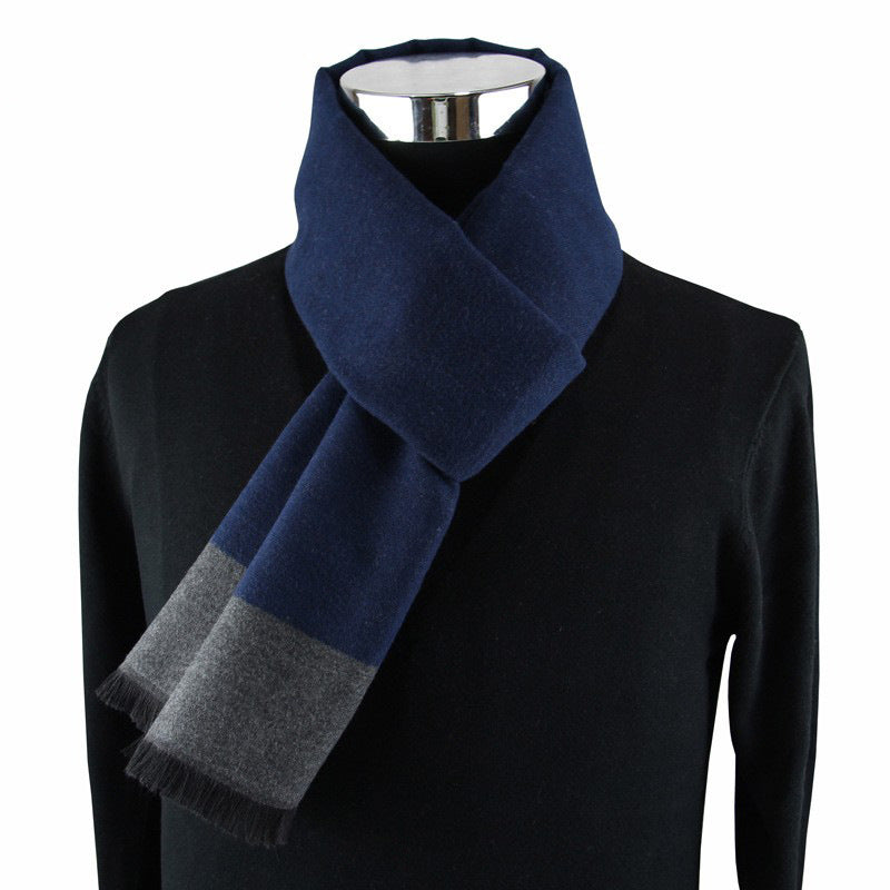 3411Men's scarf