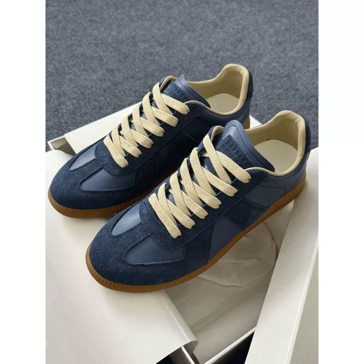 4561 genuine leather women sneaker