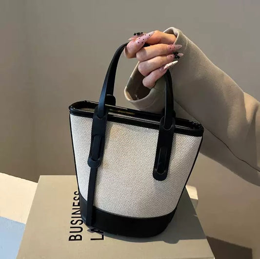 4546Fashionable handbag