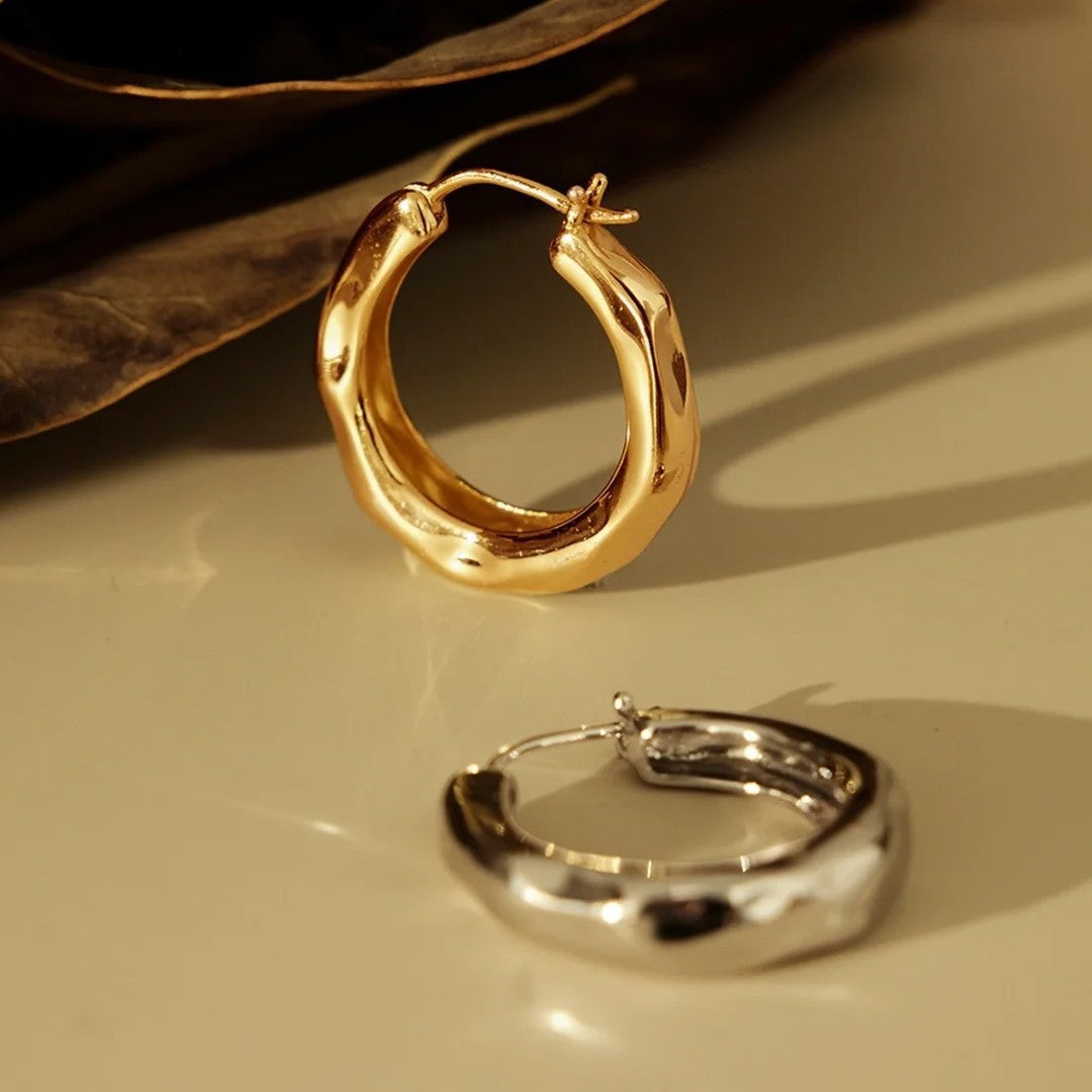 3249Classic earrings