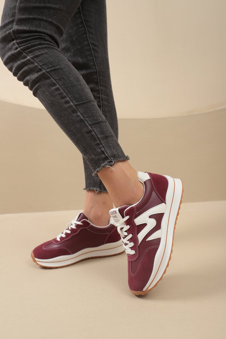 4276 Designer Sneakers
