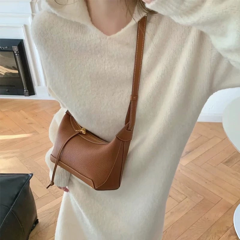 4601 genuine leather crossbody bag