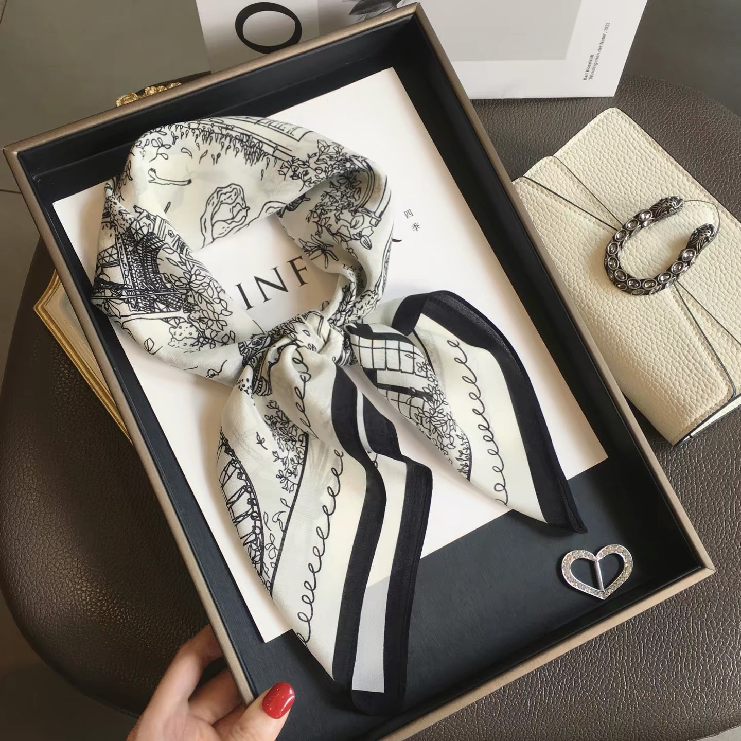 4618 fashion twilly scarf