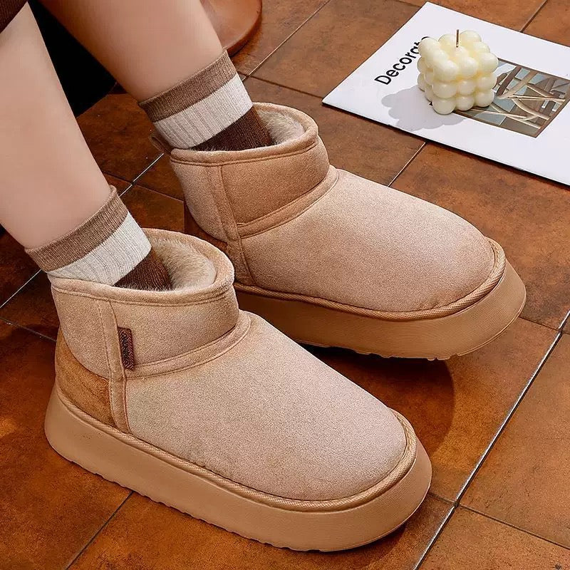 4218Classic snow boots