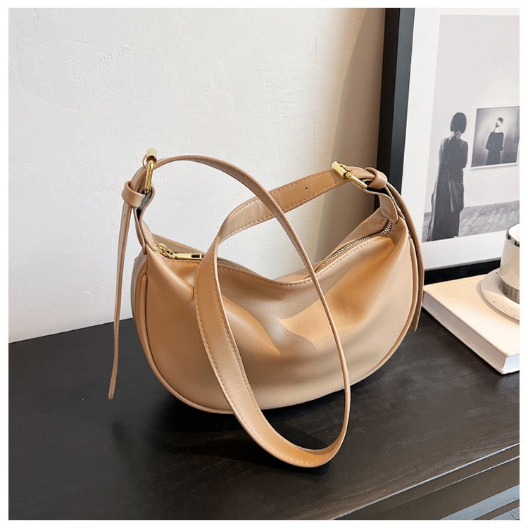 3401 Crossbody Bag